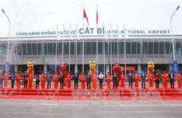 Máy bay Vietnam Airlines, Vietjet khai trương sân bay Cát Bi
